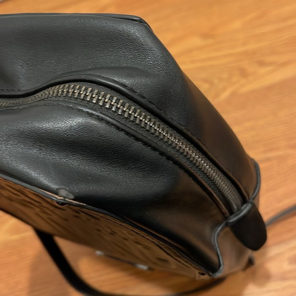 Blackcraft Coffin Purse - Picture 5 of 8